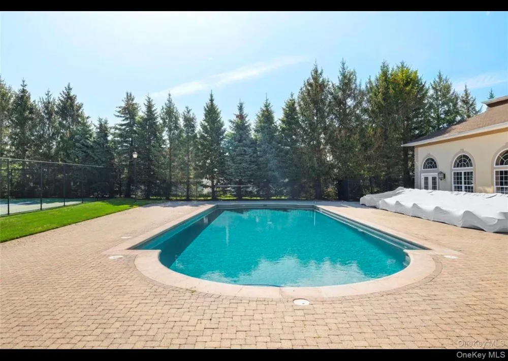 153 Constantine Way #153 Mount Sinai, NY 11766