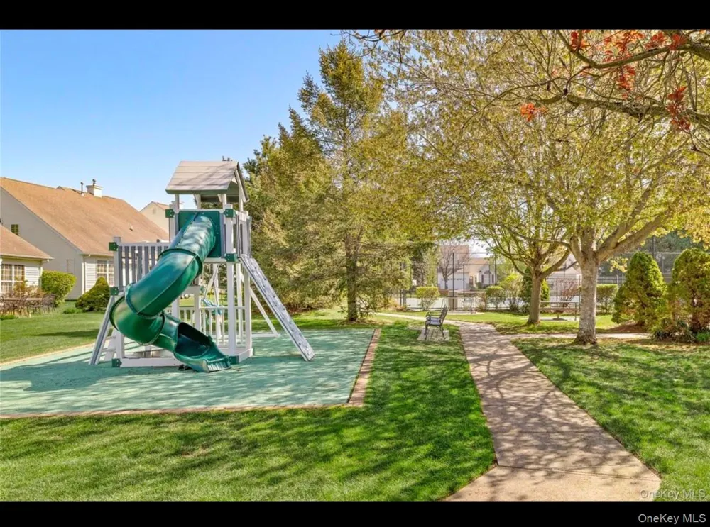 153 Constantine Way #153 Mount Sinai, NY 11766