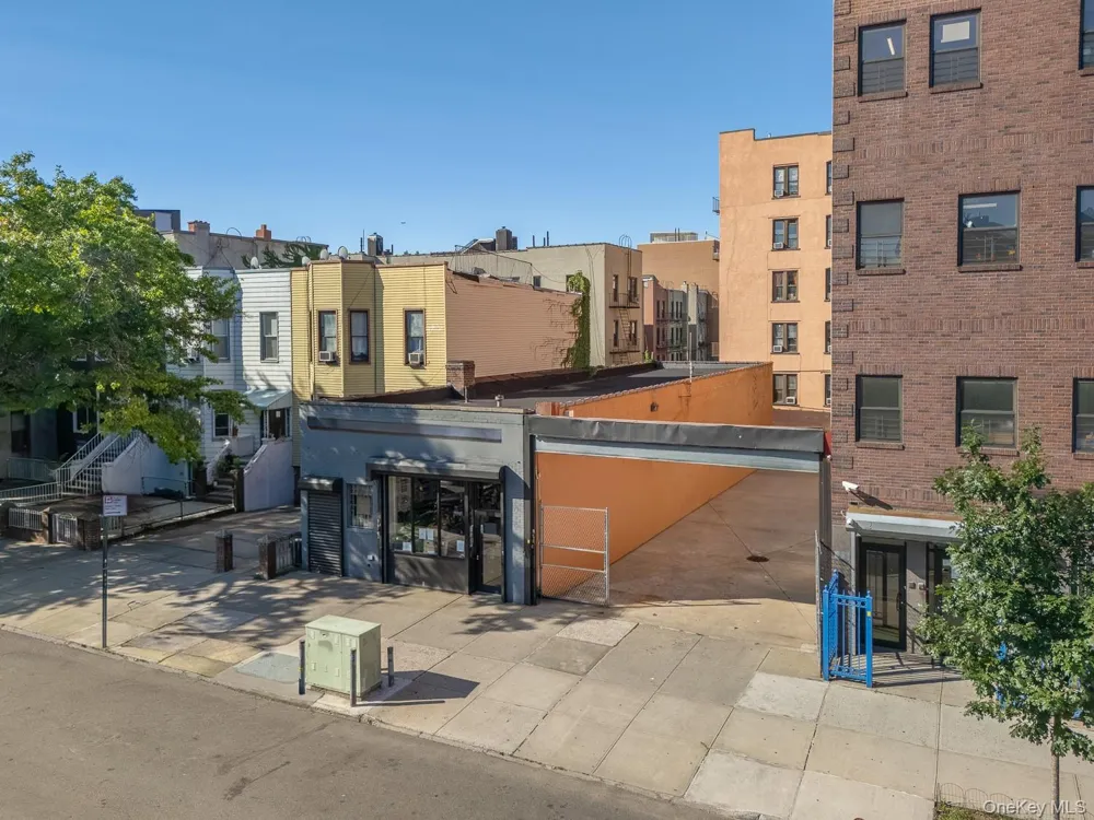 3210 31st Avenue Astoria, NY 11106