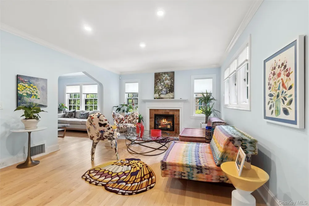 9 Whitson Street Forest Hills, NY 11375