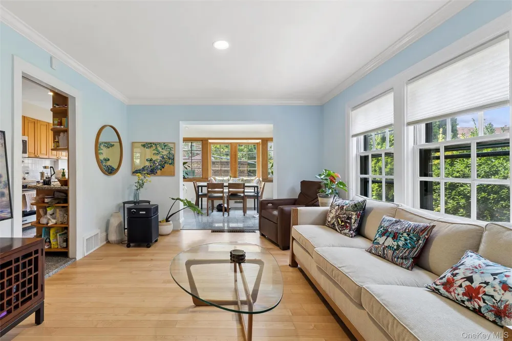 9 Whitson Street Forest Hills, NY 11375
