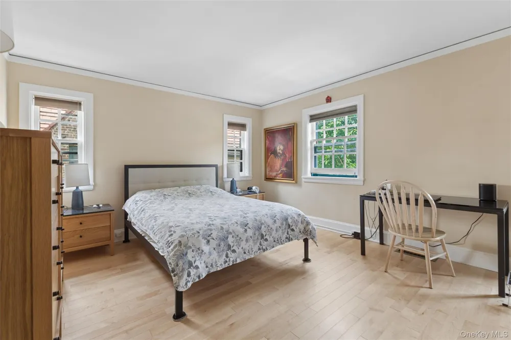 9 Whitson Street Forest Hills, NY 11375
