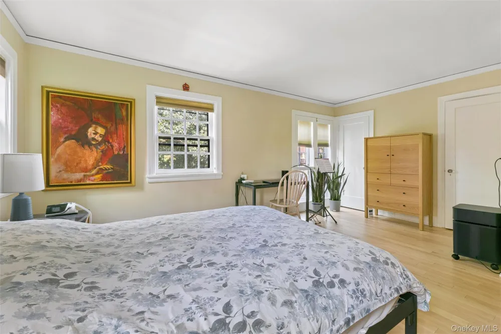 9 Whitson Street Forest Hills, NY 11375