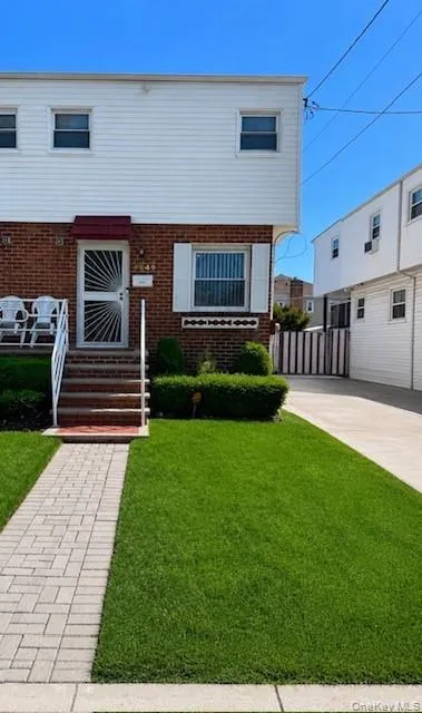 1349 E 103rd Street Brooklyn, NY 11236