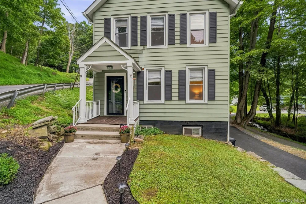 41 Wood Avenue Cornwall on Hudson, NY 12520