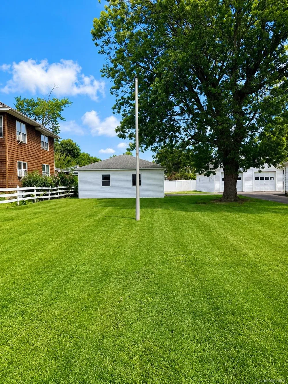 39 Cleveland Street Patchogue, NY 11772