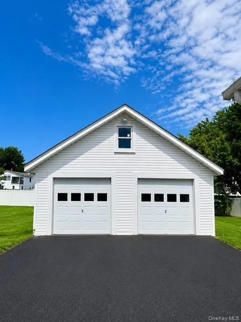 39 Cleveland Street Patchogue, NY 11772