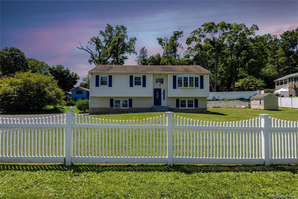 3709 Foothill Street Mohegan Lake, NY 10547
