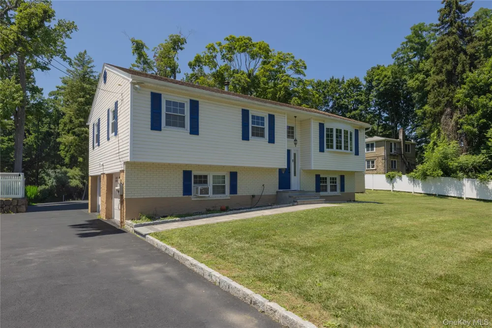3709 Foothill Street Mohegan Lake, NY 10547
