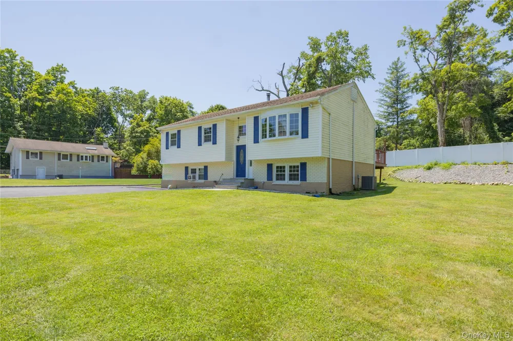 3709 Foothill Street Mohegan Lake, NY 10547
