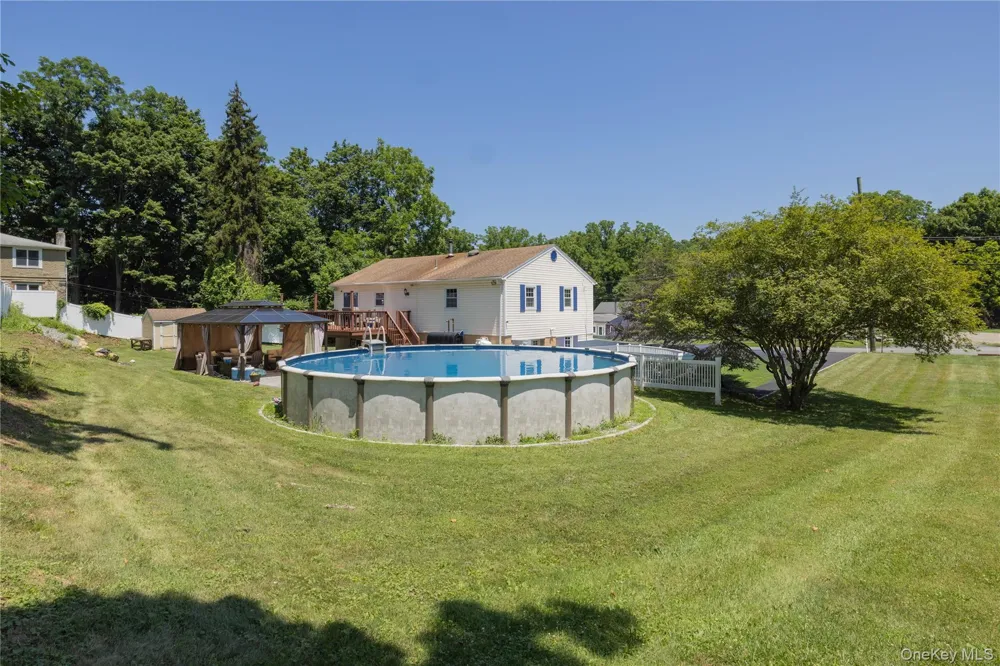 3709 Foothill Street Mohegan Lake, NY 10547
