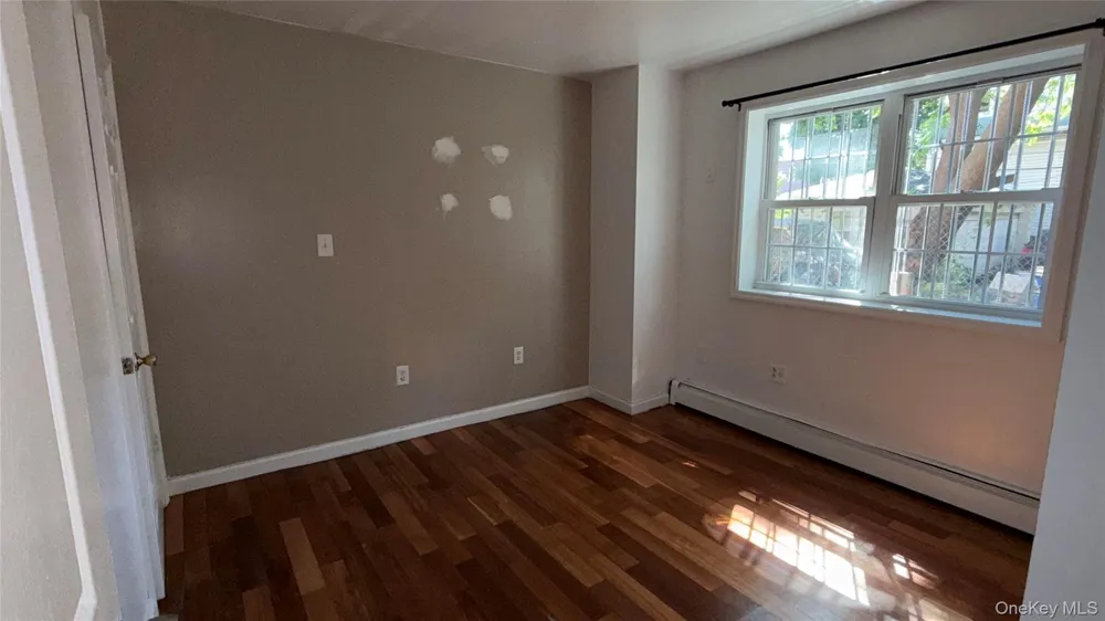 2508 81st Street East Elmhurst, NY 11370