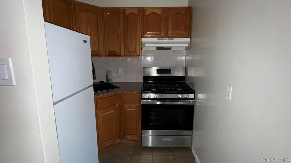 2508 81st Street East Elmhurst, NY 11370