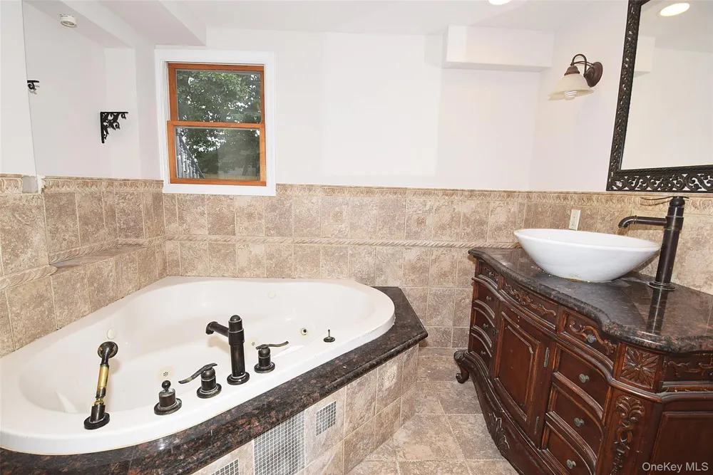 226 14th Avenue West Babylon, NY 11704