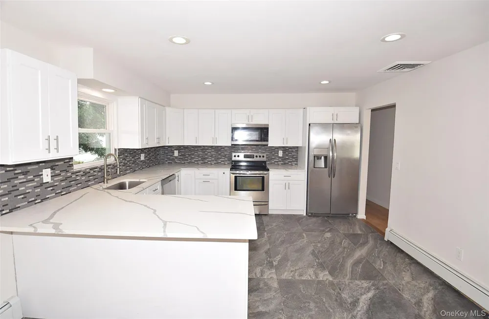 226 14th Avenue West Babylon, NY 11704