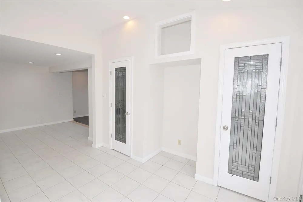 226 14th Avenue West Babylon, NY 11704