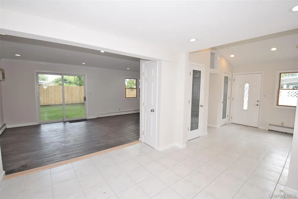 226 14th Avenue West Babylon, NY 11704