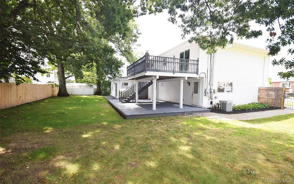 226 14th Avenue West Babylon, NY 11704
