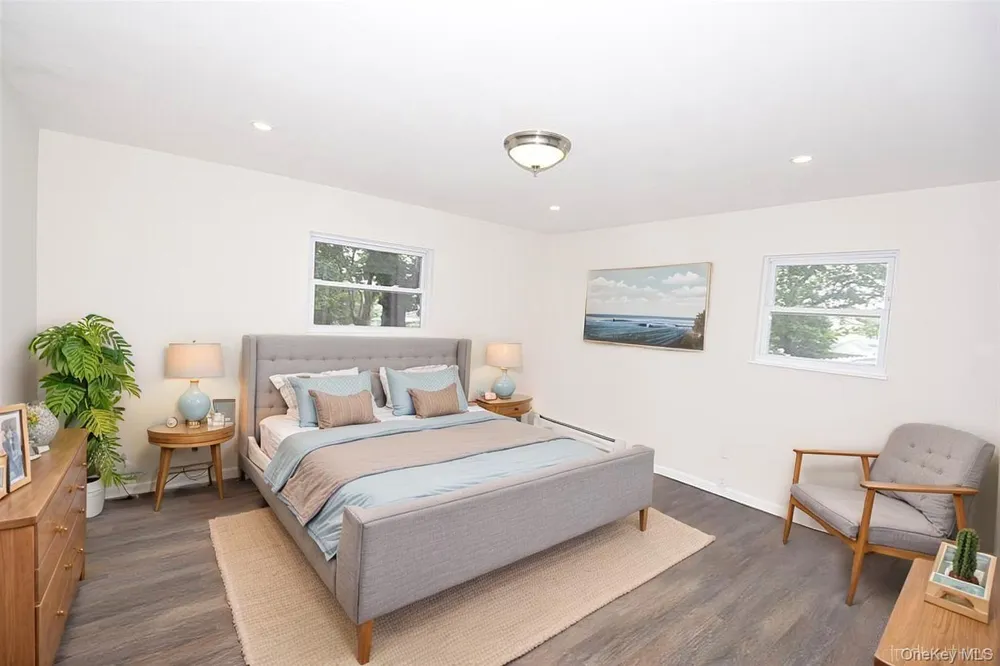 226 14th Avenue West Babylon, NY 11704