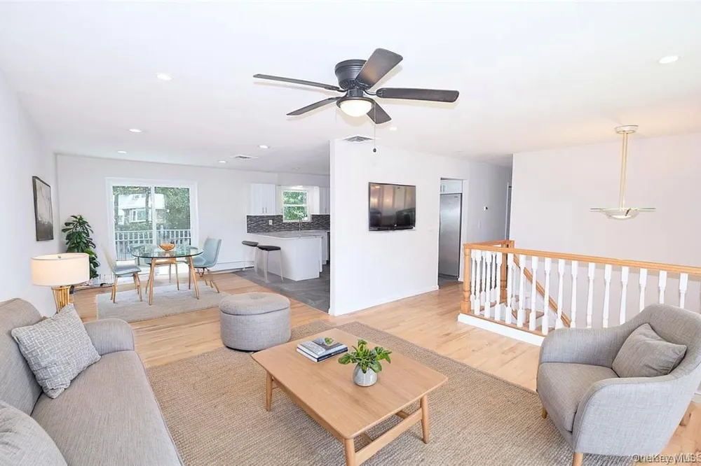 226 14th Avenue West Babylon, NY 11704