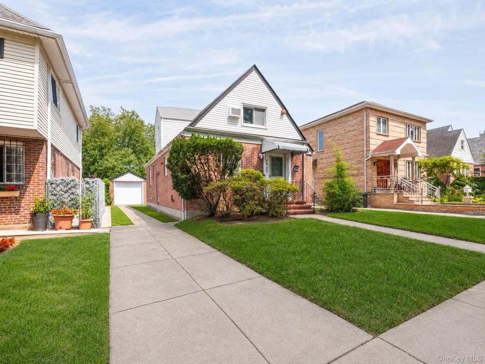76-53 172nd Street Fresh Meadows, NY 11366