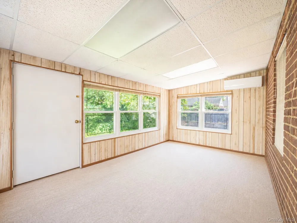 76-53 172nd Street Fresh Meadows, NY 11366