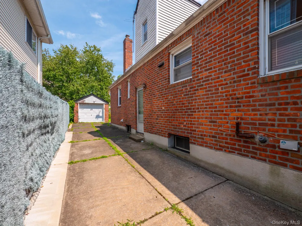76-53 172nd Street Fresh Meadows, NY 11366