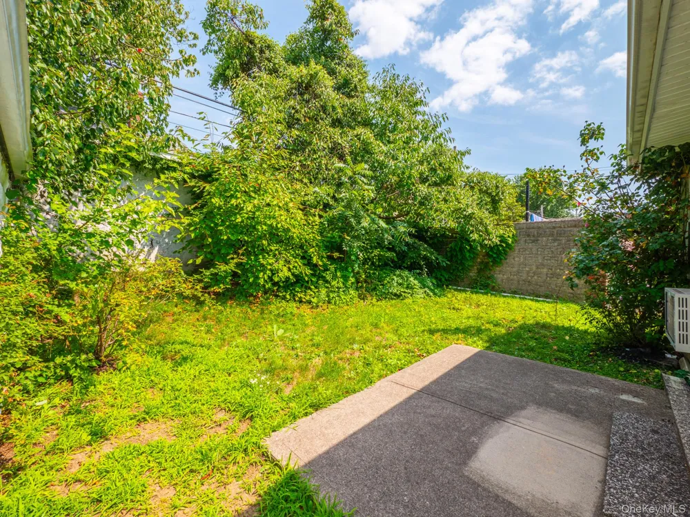 76-53 172nd Street Fresh Meadows, NY 11366