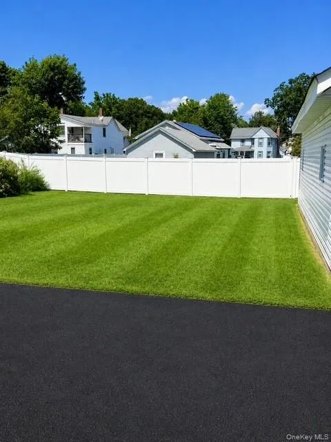 33 Cleveland Street Patchogue, NY 11772