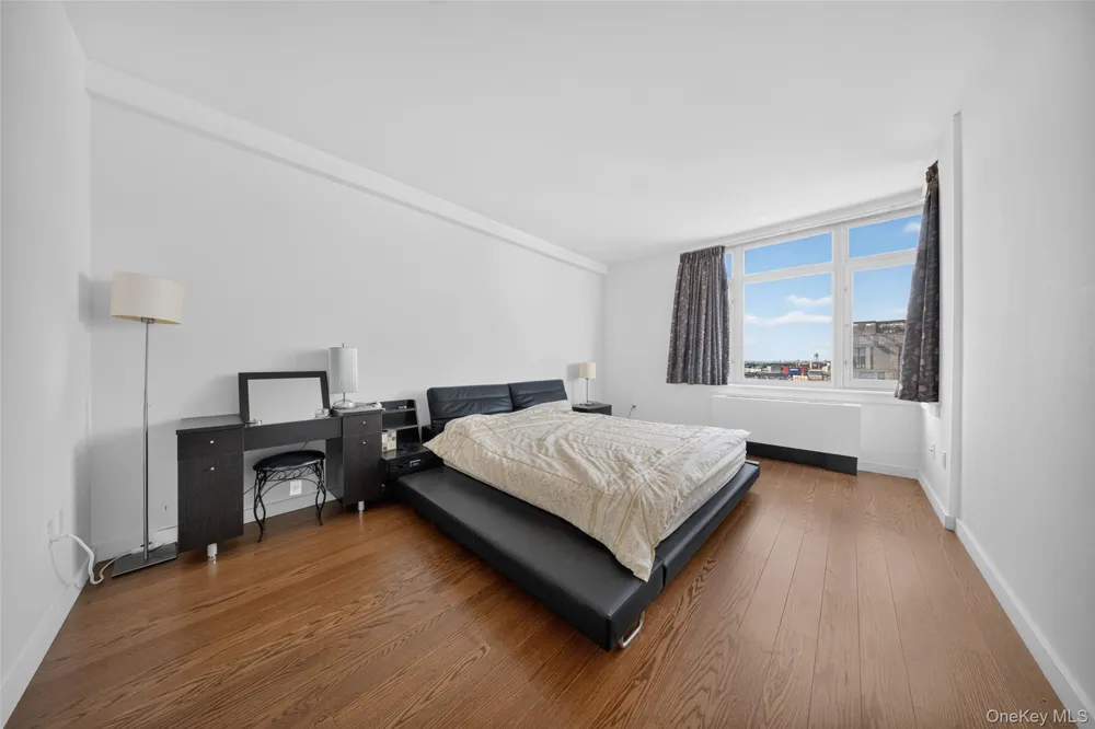 40-26 College Point Boulevard #16F Flushing, NY 11354