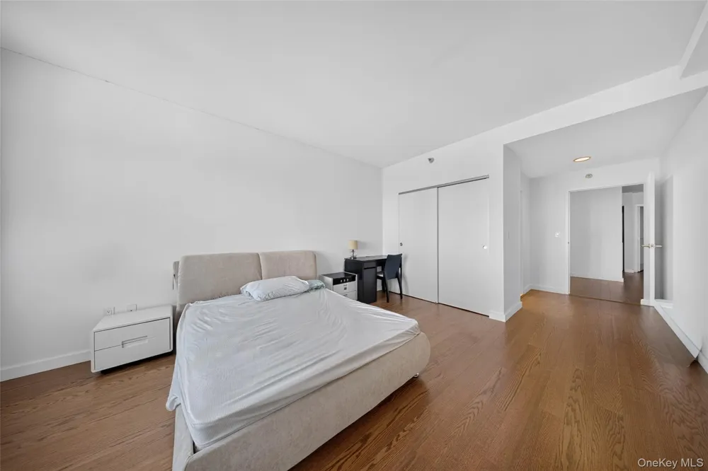 40-26 College Point Boulevard #16F Flushing, NY 11354
