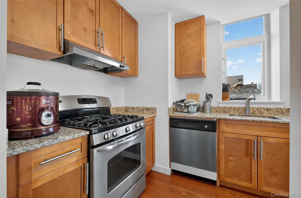 40-26 College Point Boulevard #16F Flushing, NY 11354