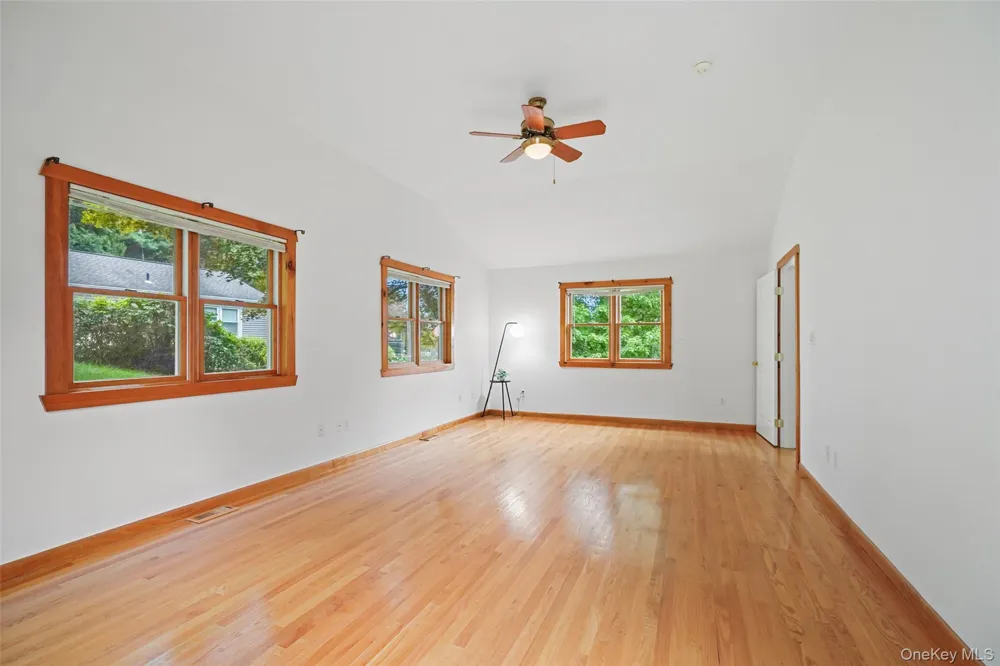 17 Mary Avenue Mahopac, NY 10541
