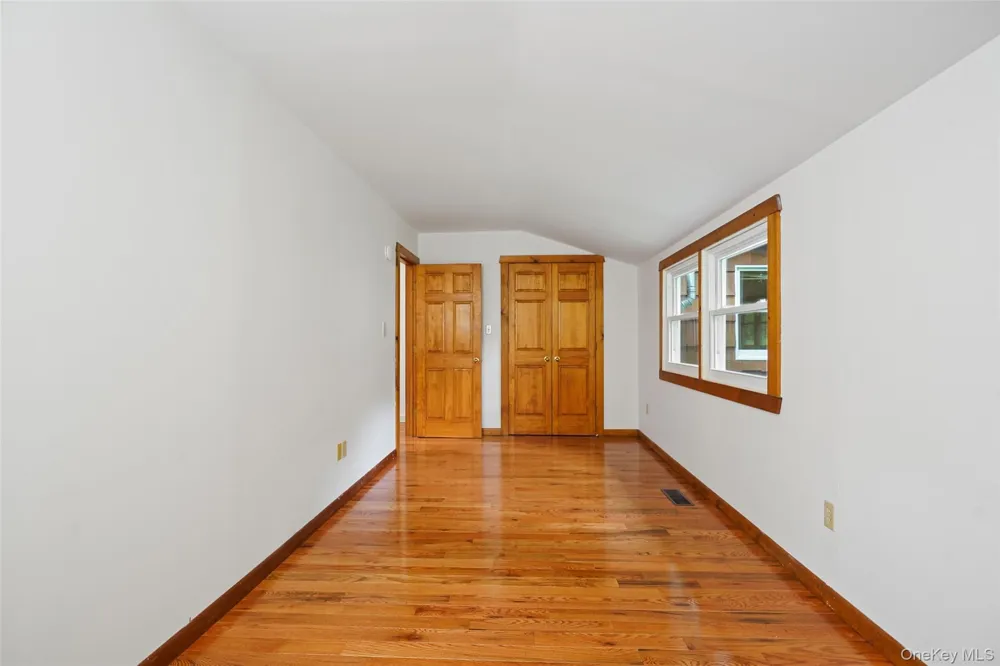 17 Mary Avenue Mahopac, NY 10541