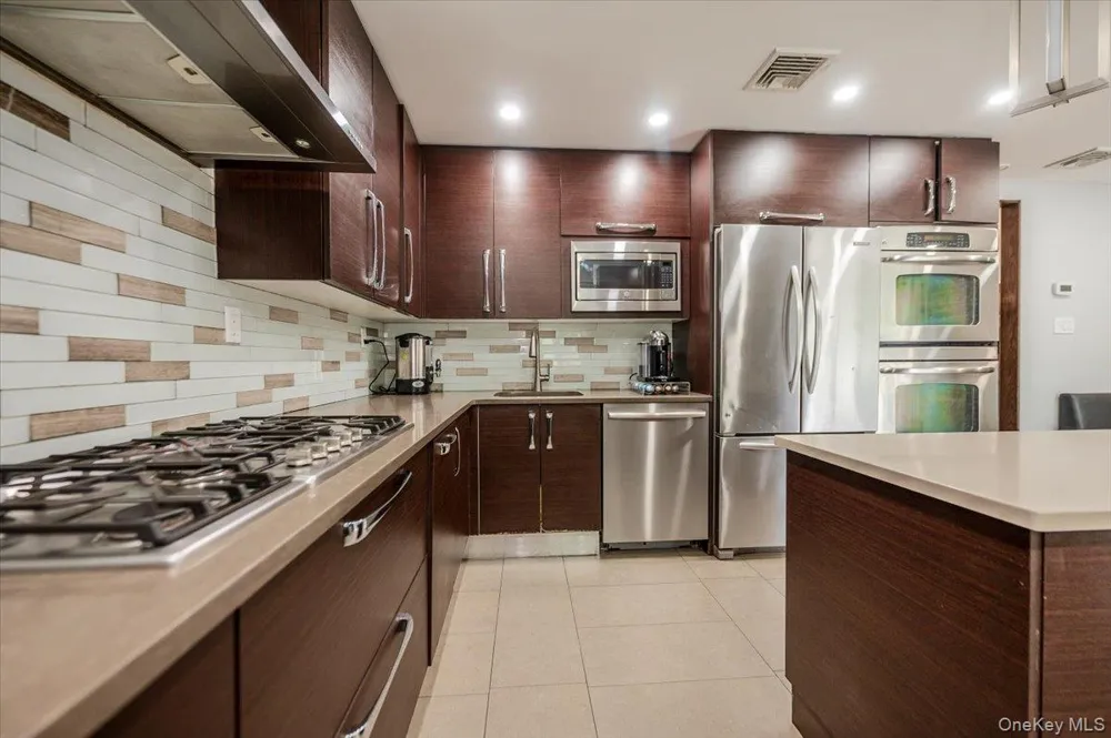 448 Westminster Road Cedarhurst, NY 11516