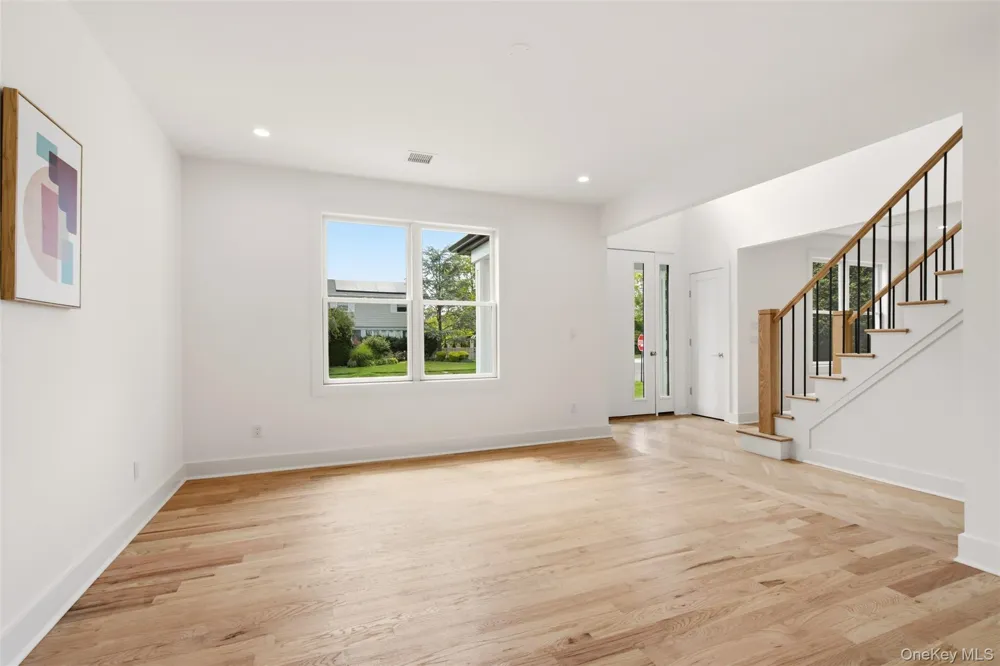 16 Otsego Place Jericho, NY 11753