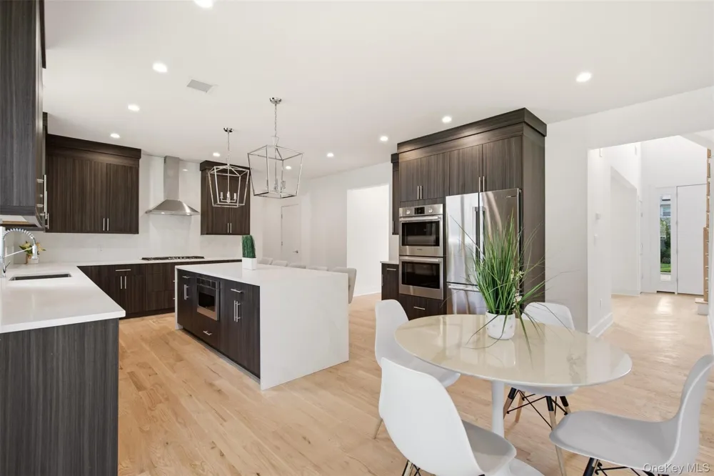 16 Otsego Place Jericho, NY 11753