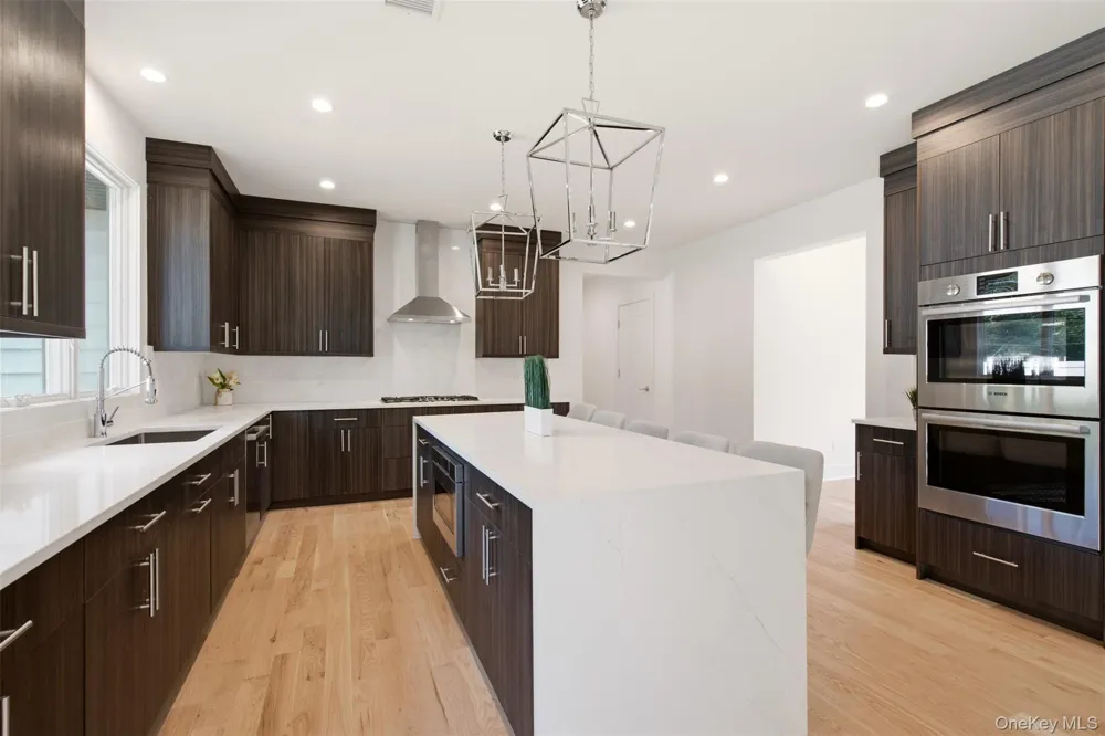 16 Otsego Place Jericho, NY 11753