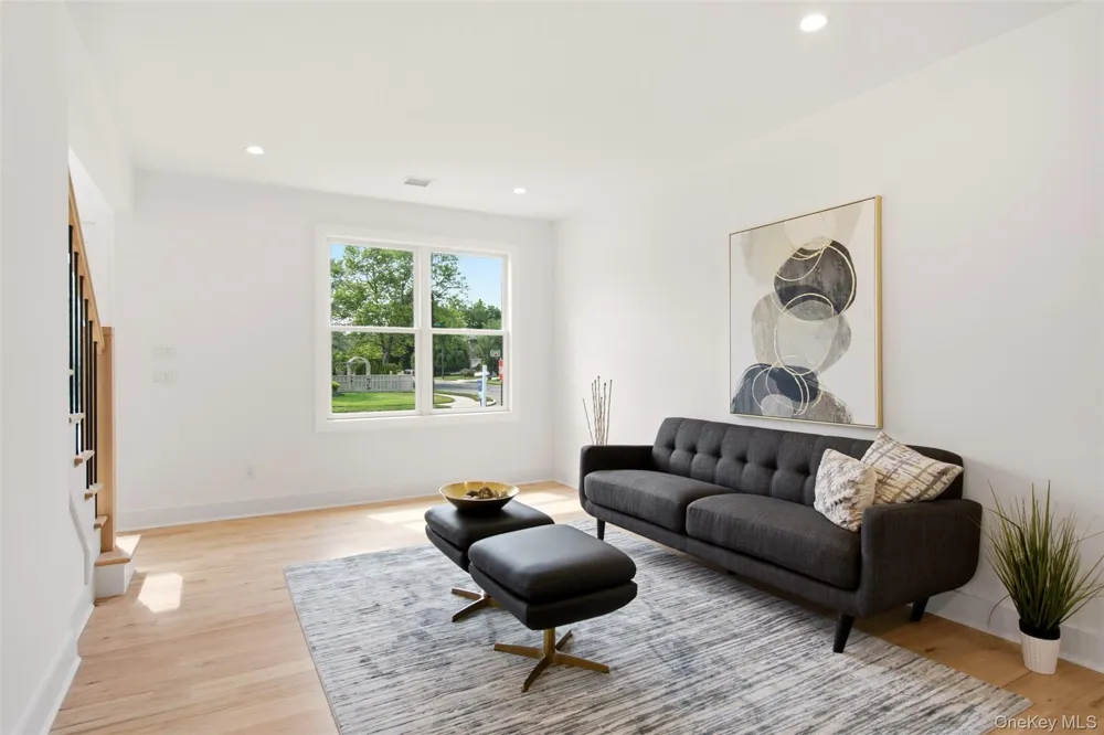 16 Otsego Place Jericho, NY 11753