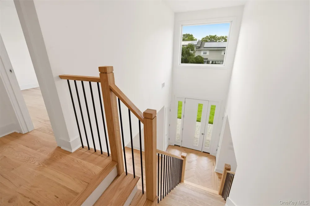 16 Otsego Place Jericho, NY 11753