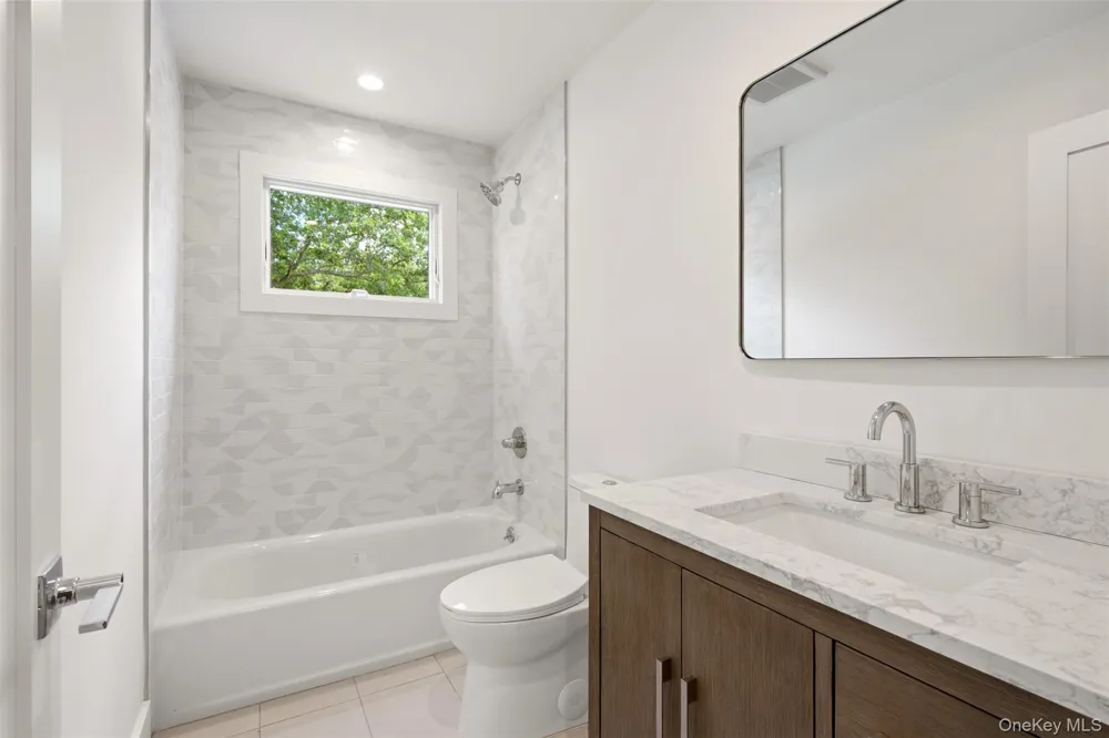 16 Otsego Place Jericho, NY 11753