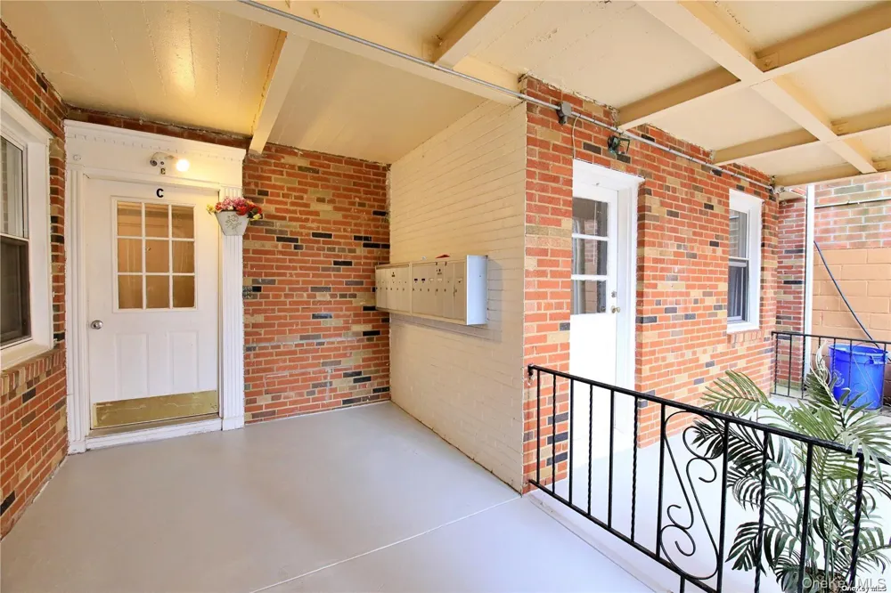750 E Broadway #C2 Long Beach, NY 11561