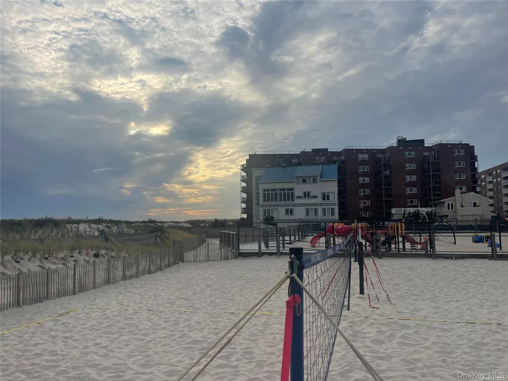 750 E Broadway #C2 Long Beach, NY 11561