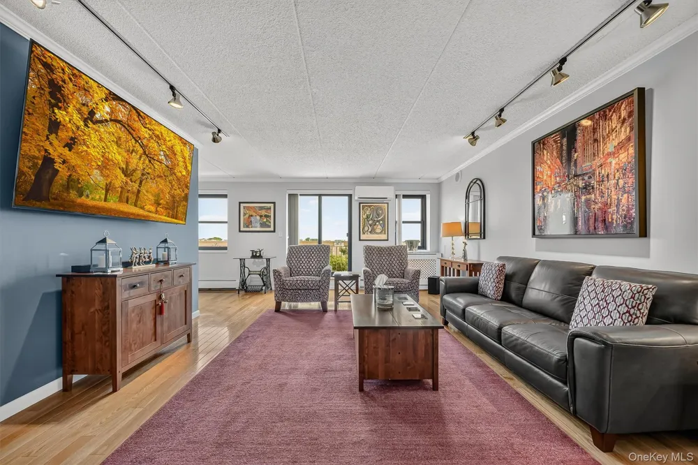 1376 Midland Avenue #801 Yonkers, NY 10708