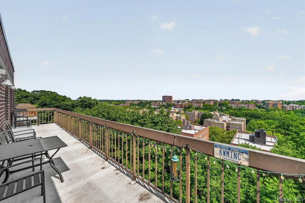 1376 Midland Avenue #801 Yonkers, NY 10708