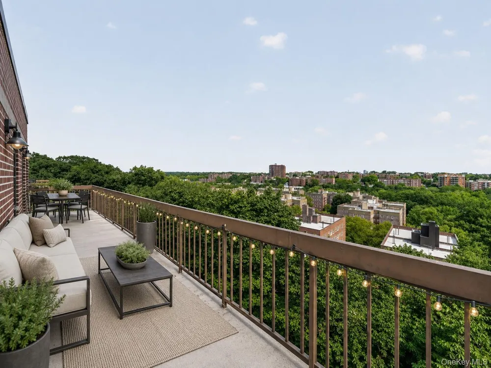 1376 Midland Avenue #801 Yonkers, NY 10708