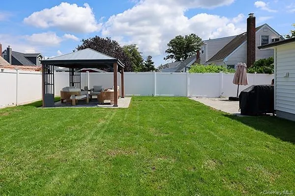 269 Suffolk Avenue Massapequa, NY 11758