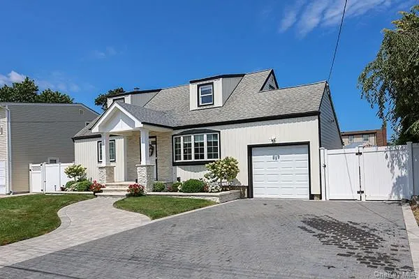 269 Suffolk Avenue Massapequa, NY 11758