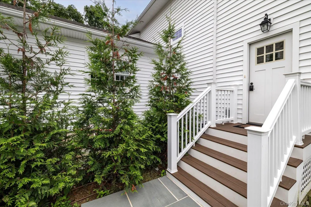 42 Woodland Avenue #Upper Rockville Centre, NY 11570