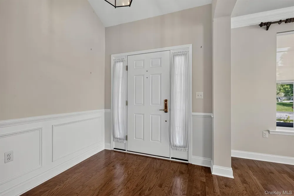34 Hawthorne Drive Middletown, NY 10940
